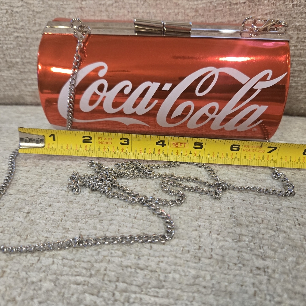 Coca-Cola Red and White Zippered Purses - Picture 8 of 12